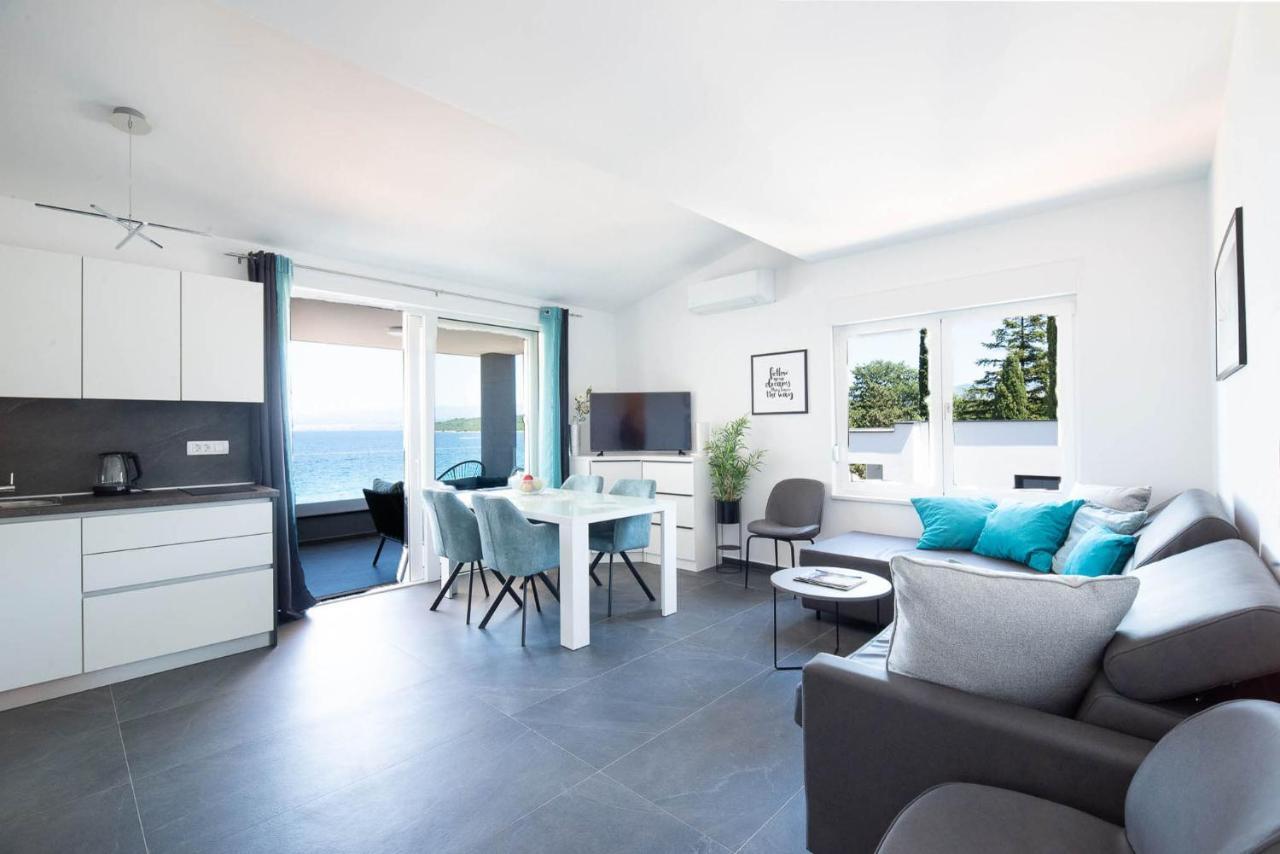 Villa Sunset Sea Нивице Екстериор снимка