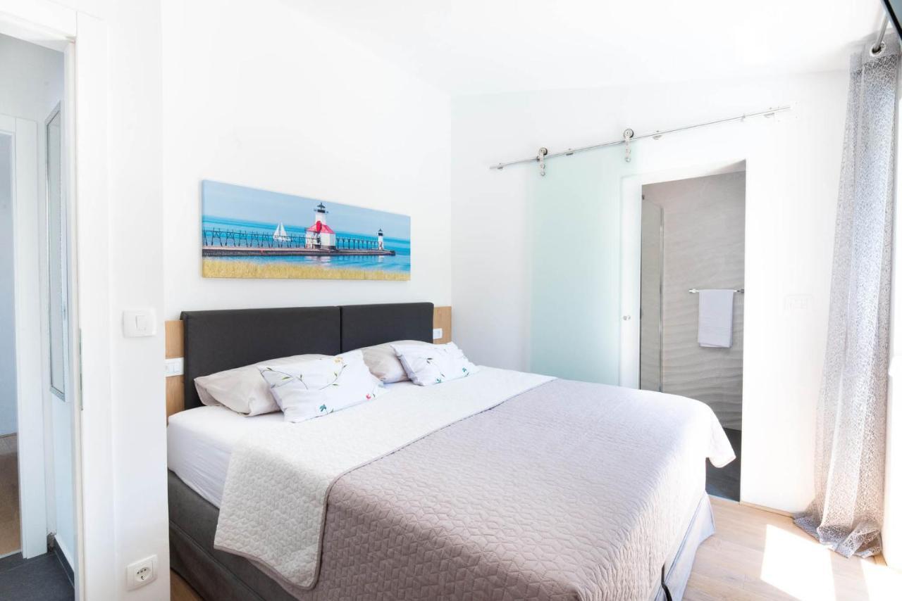 Villa Sunset Sea Нивице Екстериор снимка