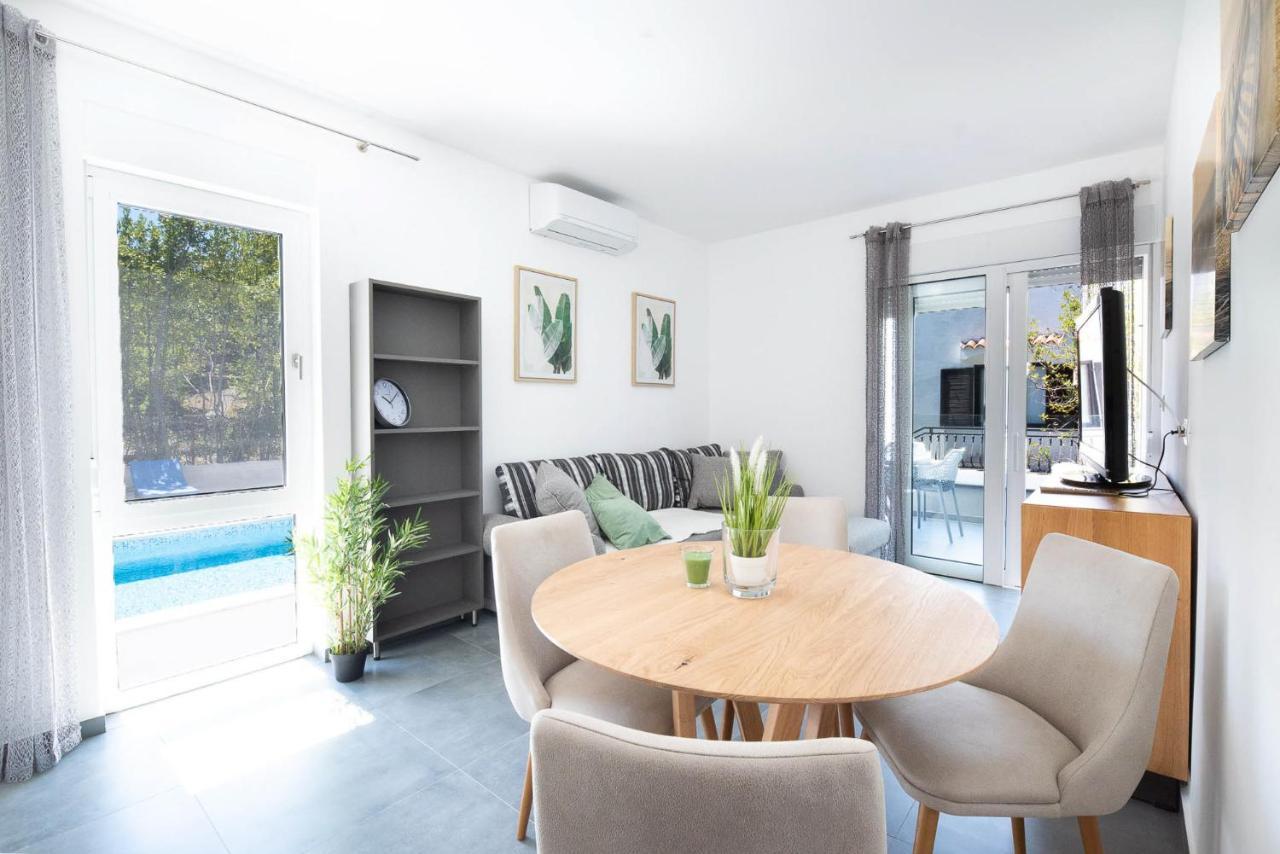 Villa Sunset Sea Нивице Екстериор снимка