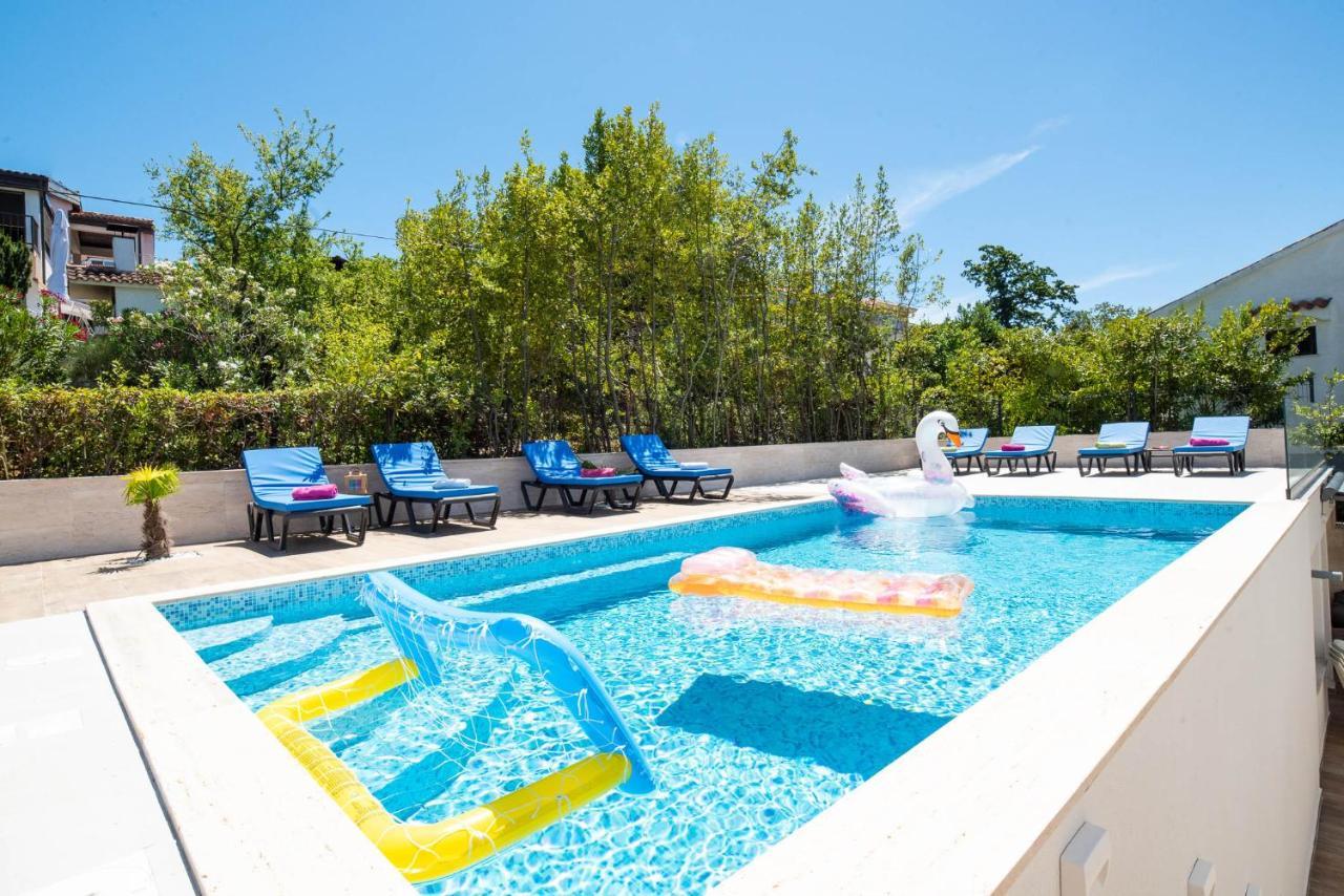Villa Sunset Sea Нивице Екстериор снимка