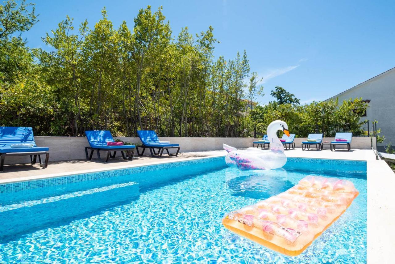 Villa Sunset Sea Нивице Екстериор снимка