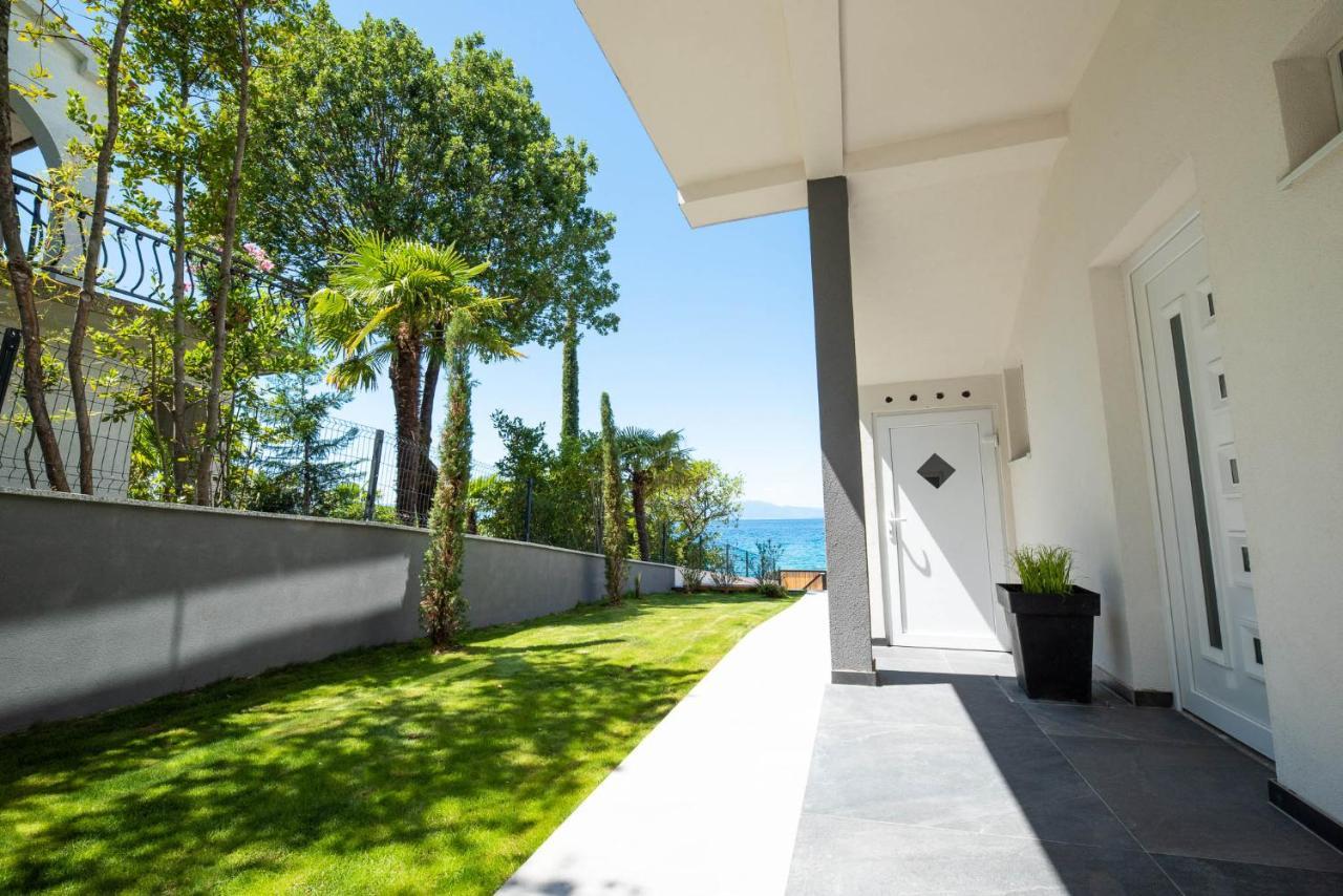 Villa Sunset Sea Нивице Екстериор снимка